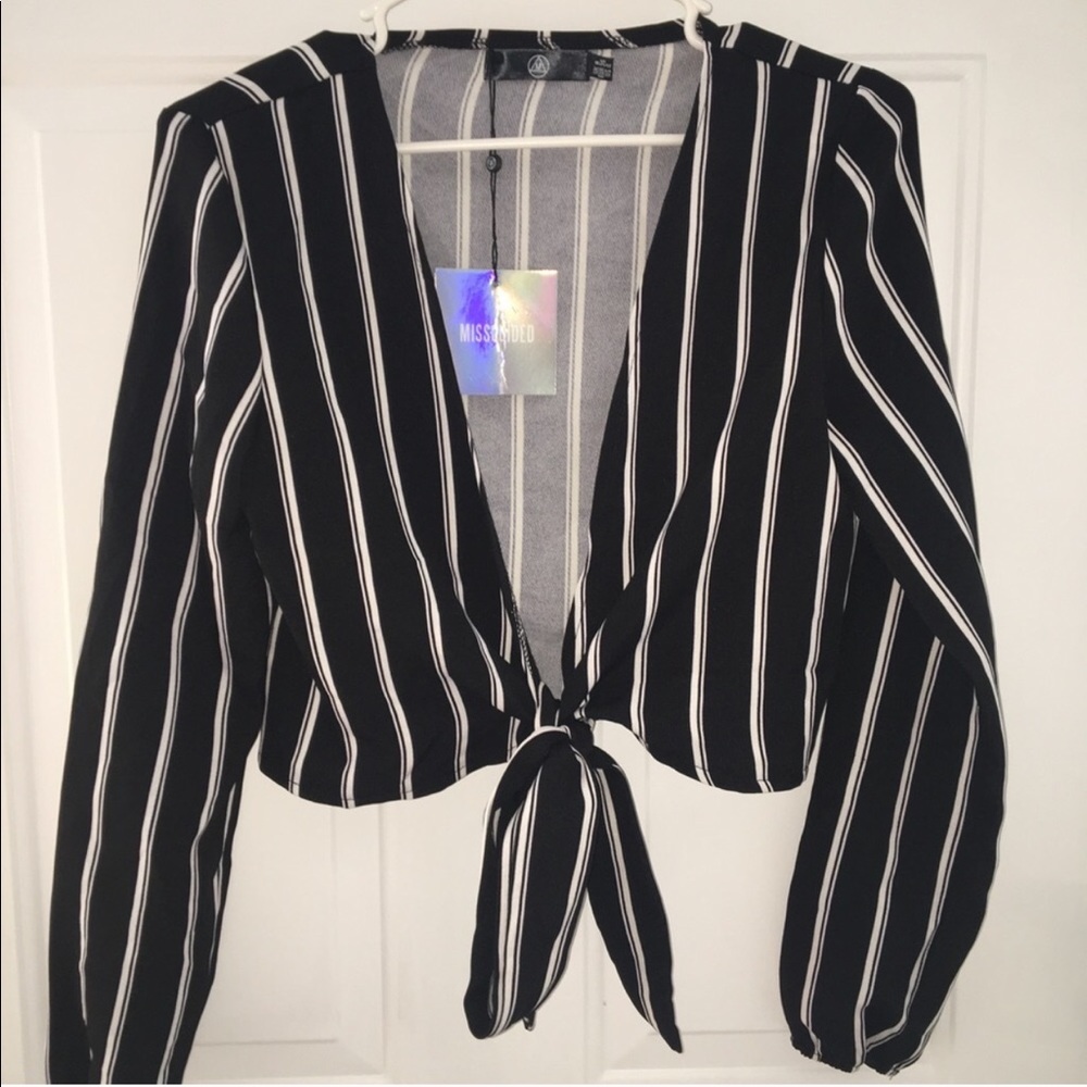 Striped front tie top